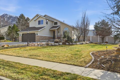 Tiny photo for 2342 E KARALEE WAY, Sandy, UT 84092 (MLS # 2135109)