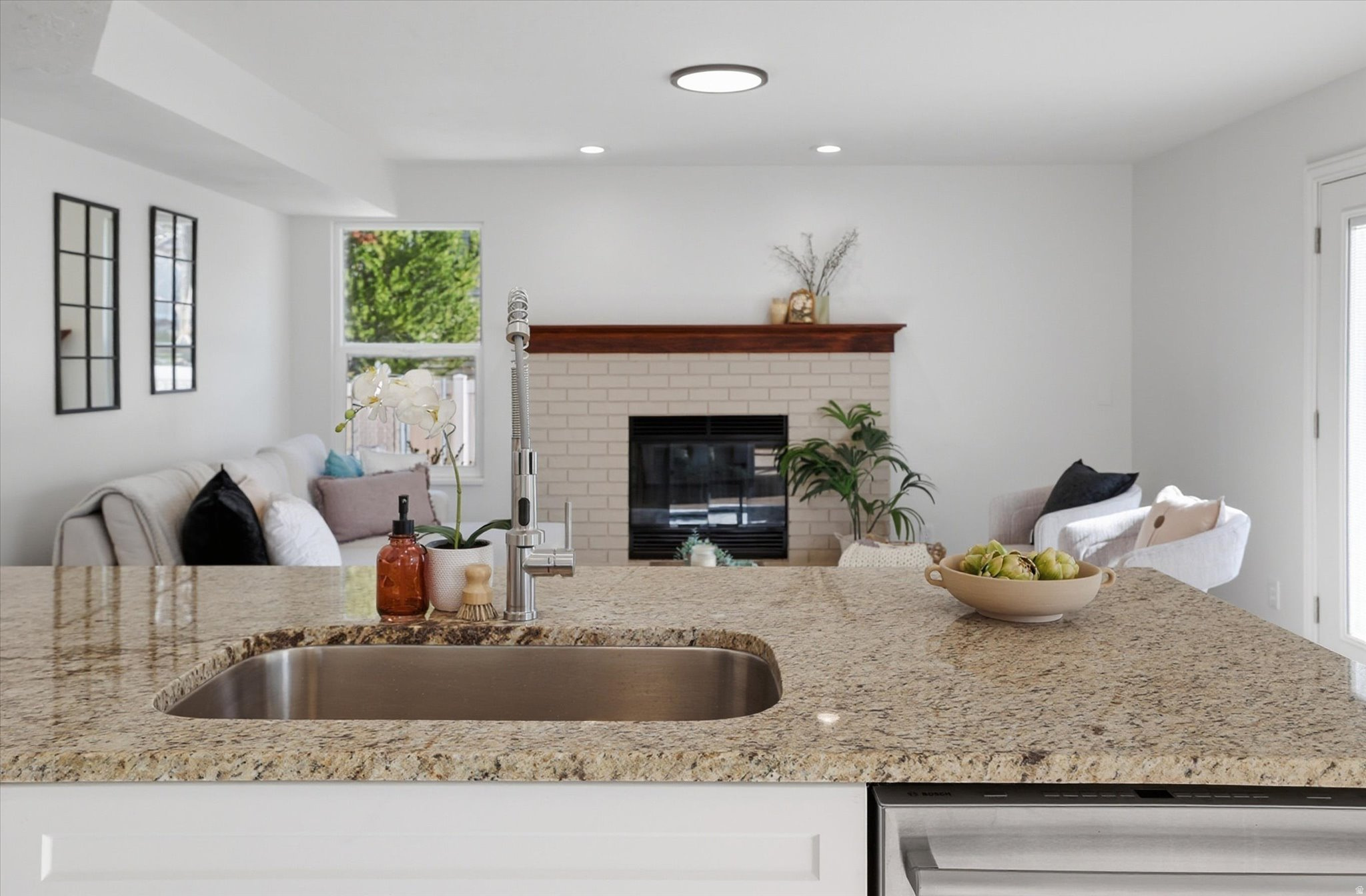 HILLSHIRE #3 - Residential