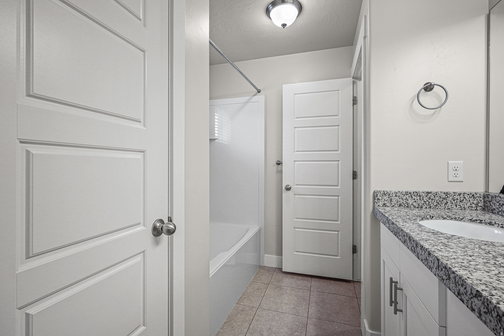 SILVERLAKE - Residential