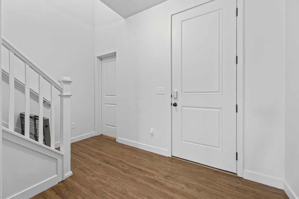 Photo of 2112 W 3250 S, Syracuse, UT 84075 (MLS # 2169061)