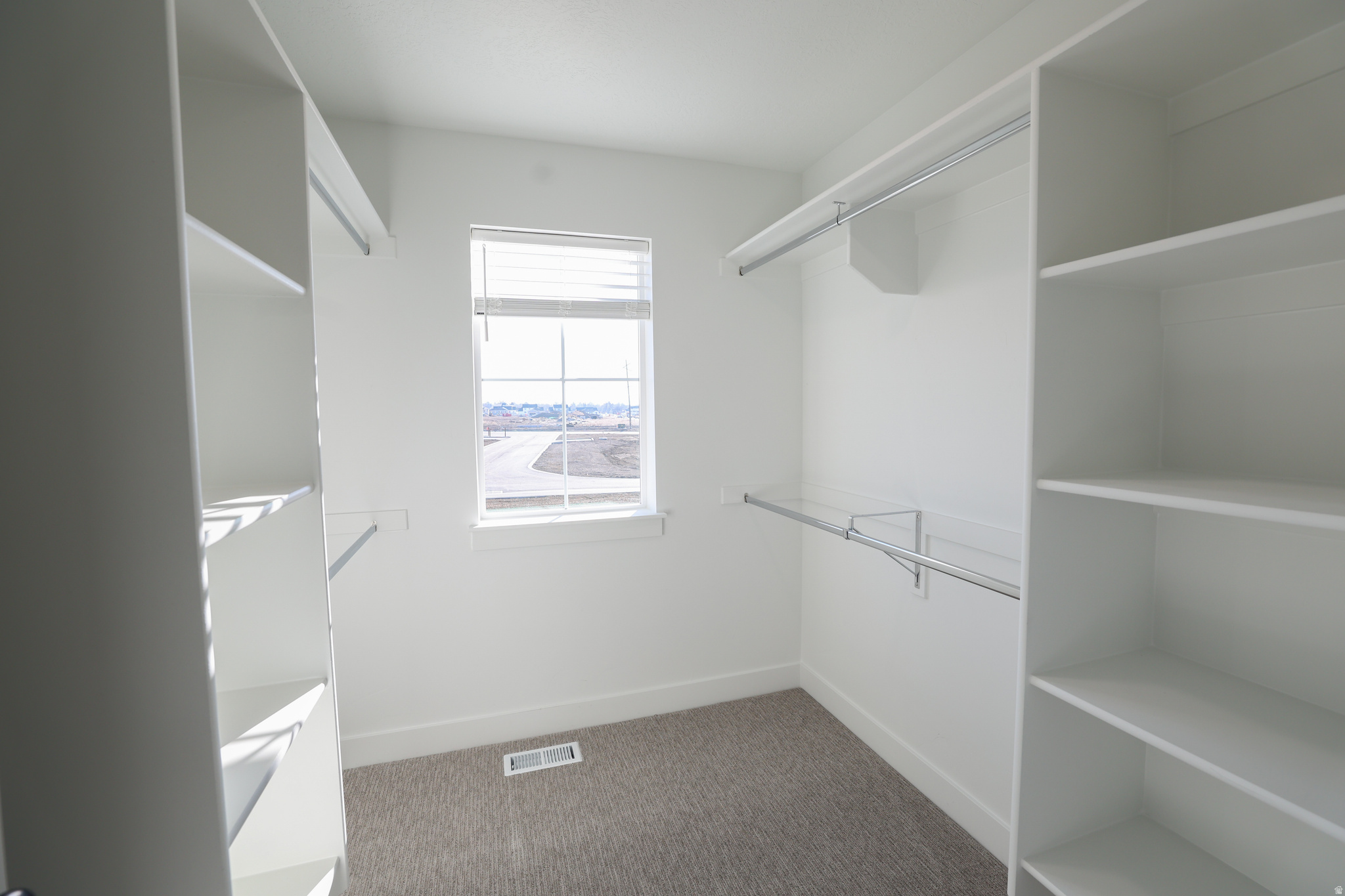 GOLDEN FOREST - Residential