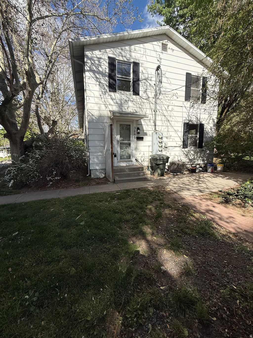 Photo of 3885 GRANDVIEW DR, Ogden, UT 84403 (MLS # 2152632)