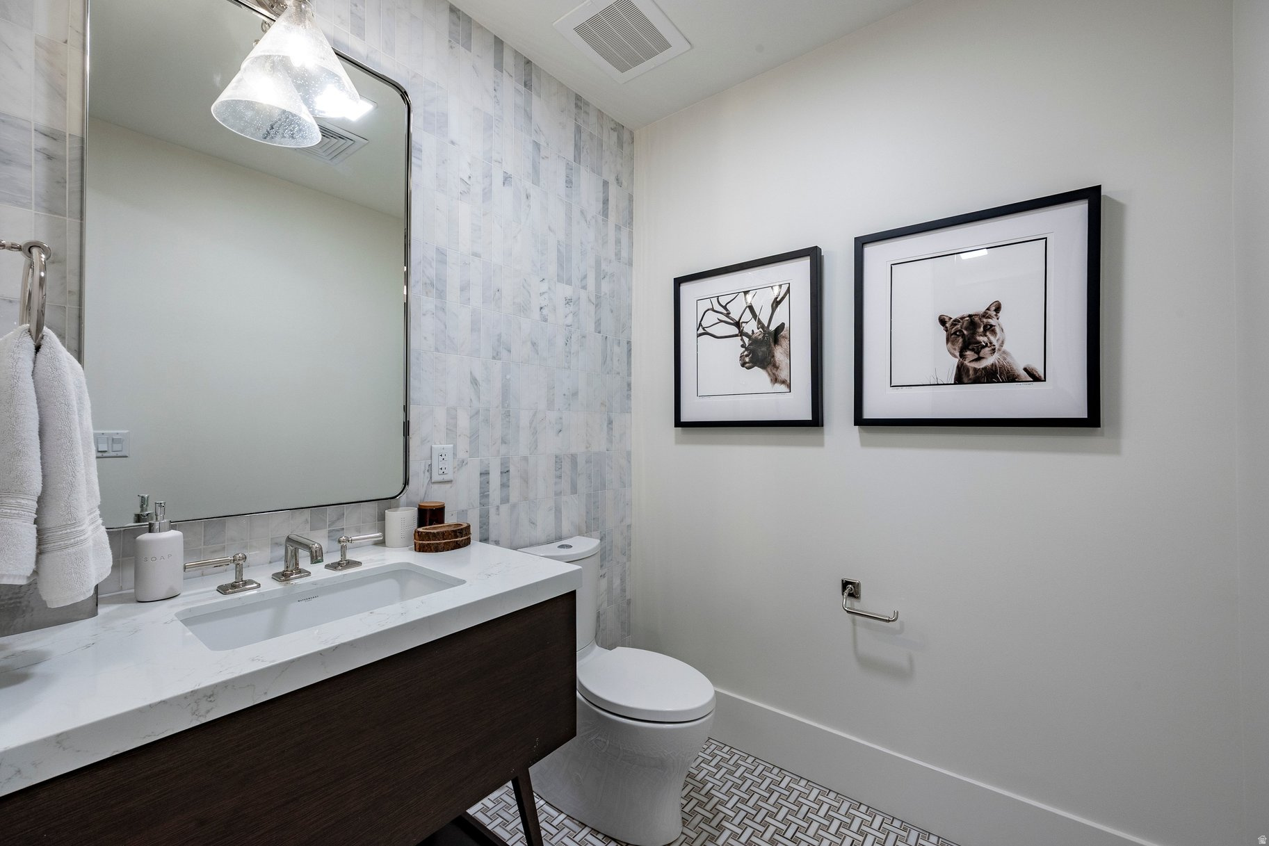 EMPIRE RESIDENCES - Residential