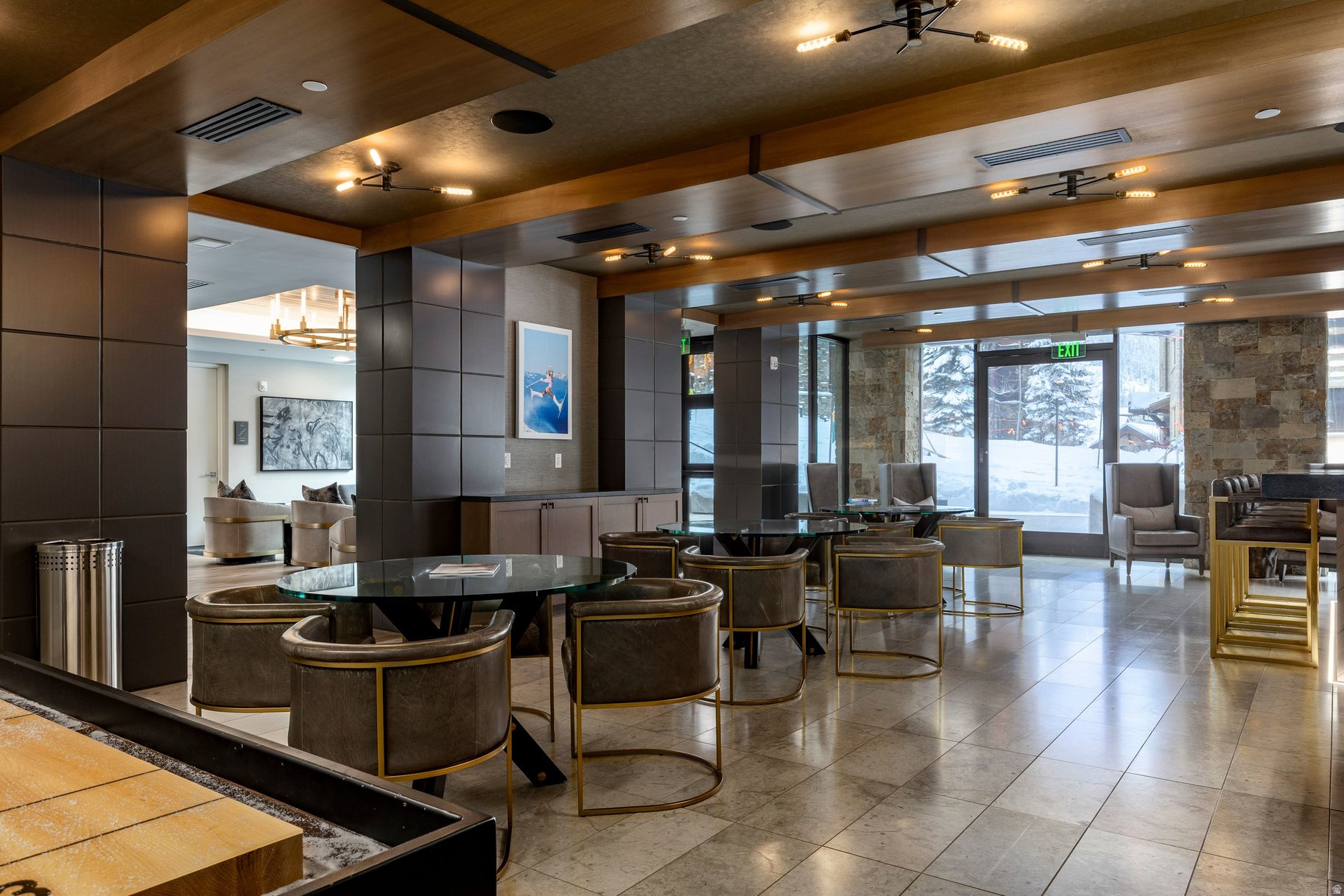 EMPIRE RESIDENCES - Residential