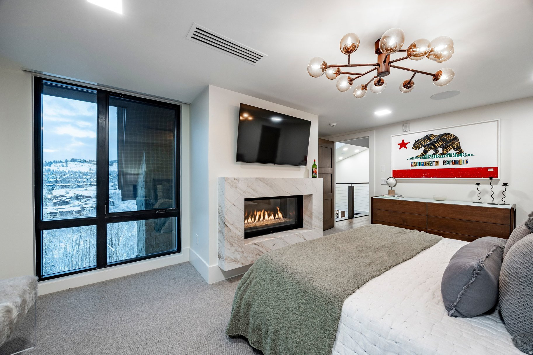 EMPIRE RESIDENCES - Residential