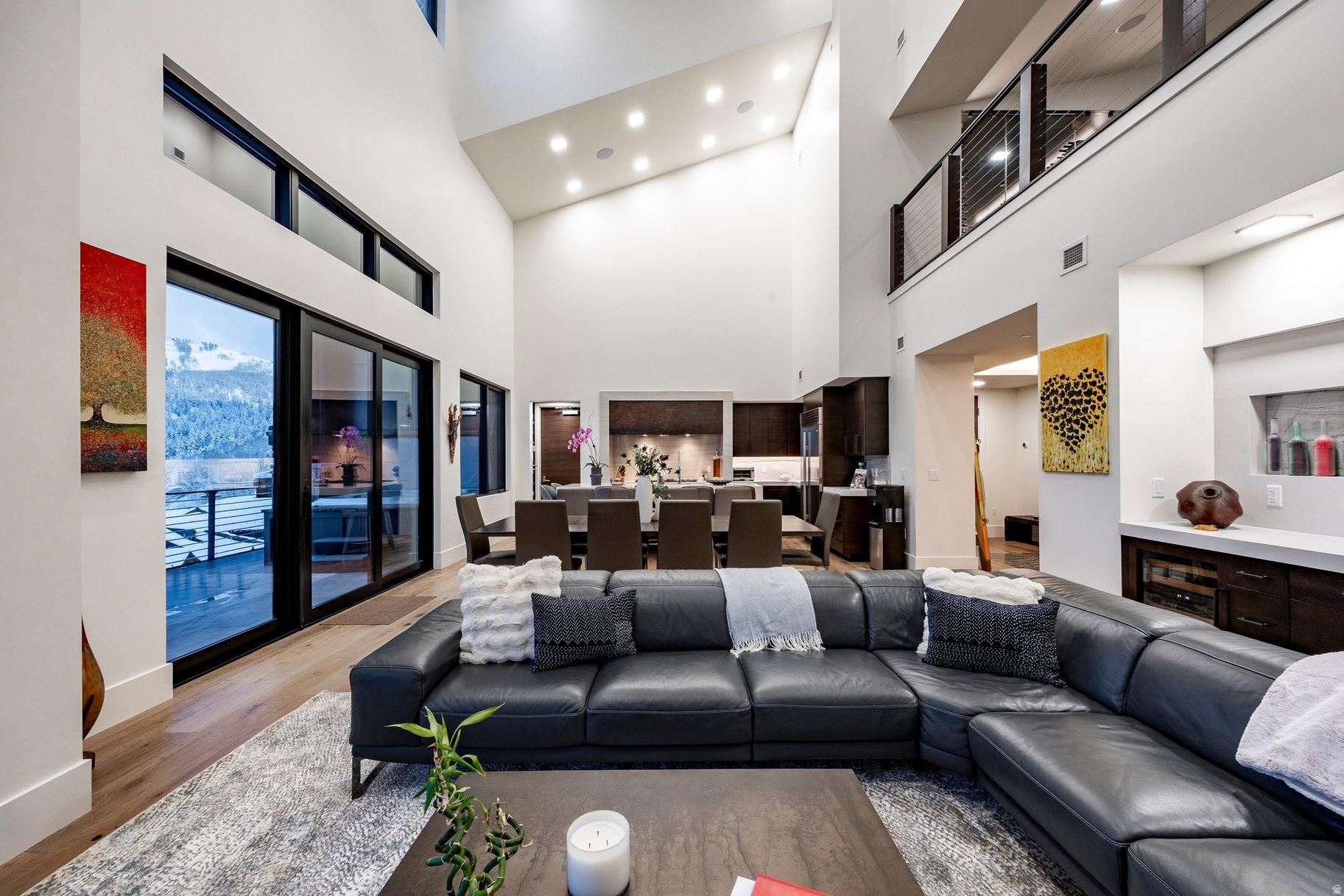 EMPIRE RESIDENCES - Residential