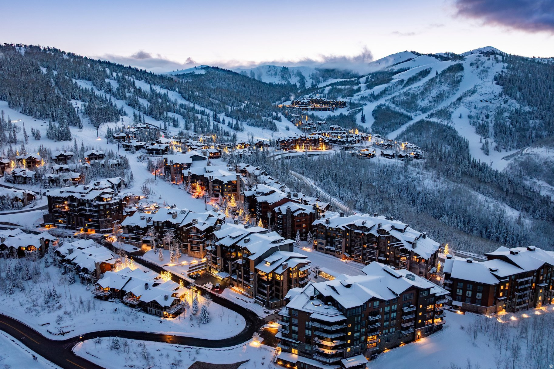 EMPIRE RESIDENCES - Residential