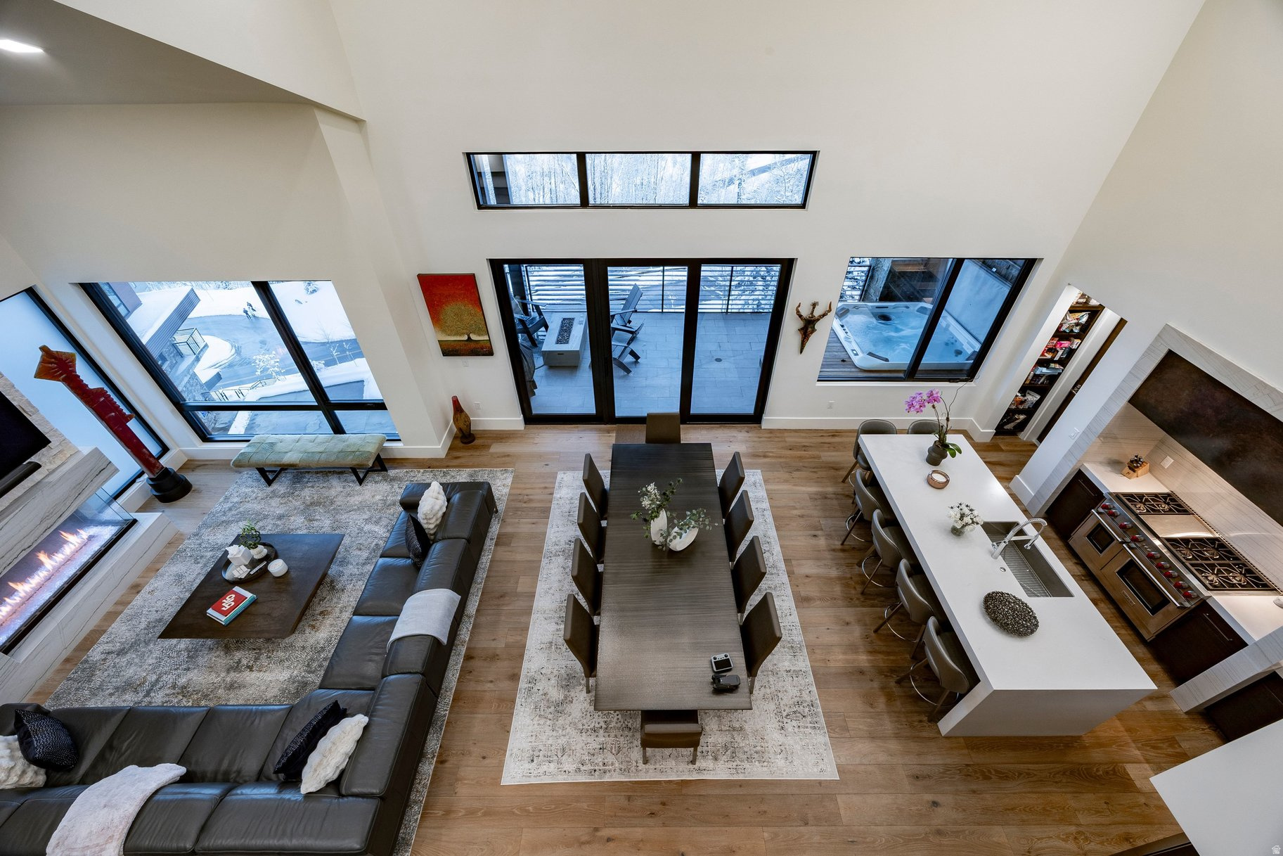 EMPIRE RESIDENCES - Residential