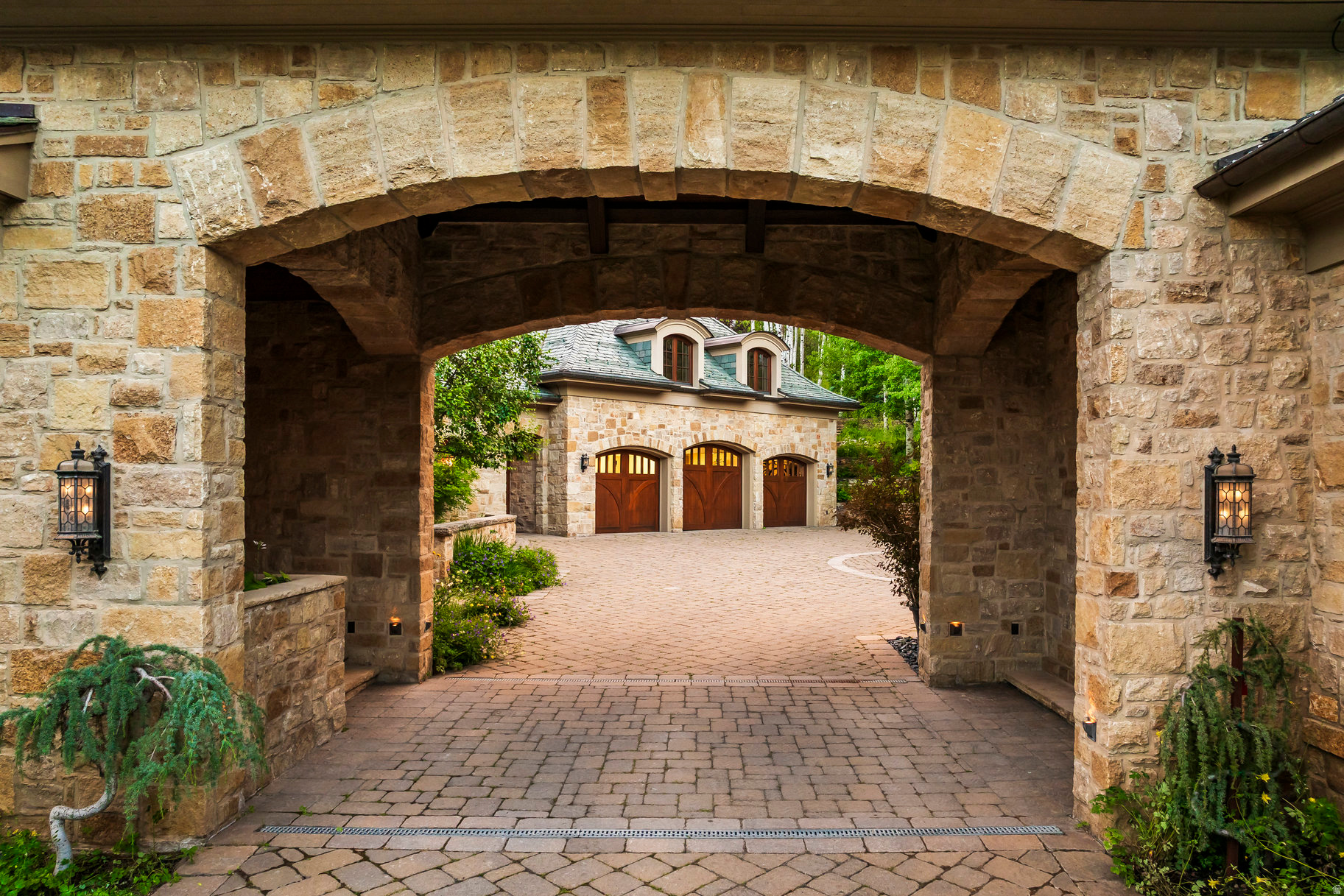 COLONY AT WHITE PINE CANYON - Residential