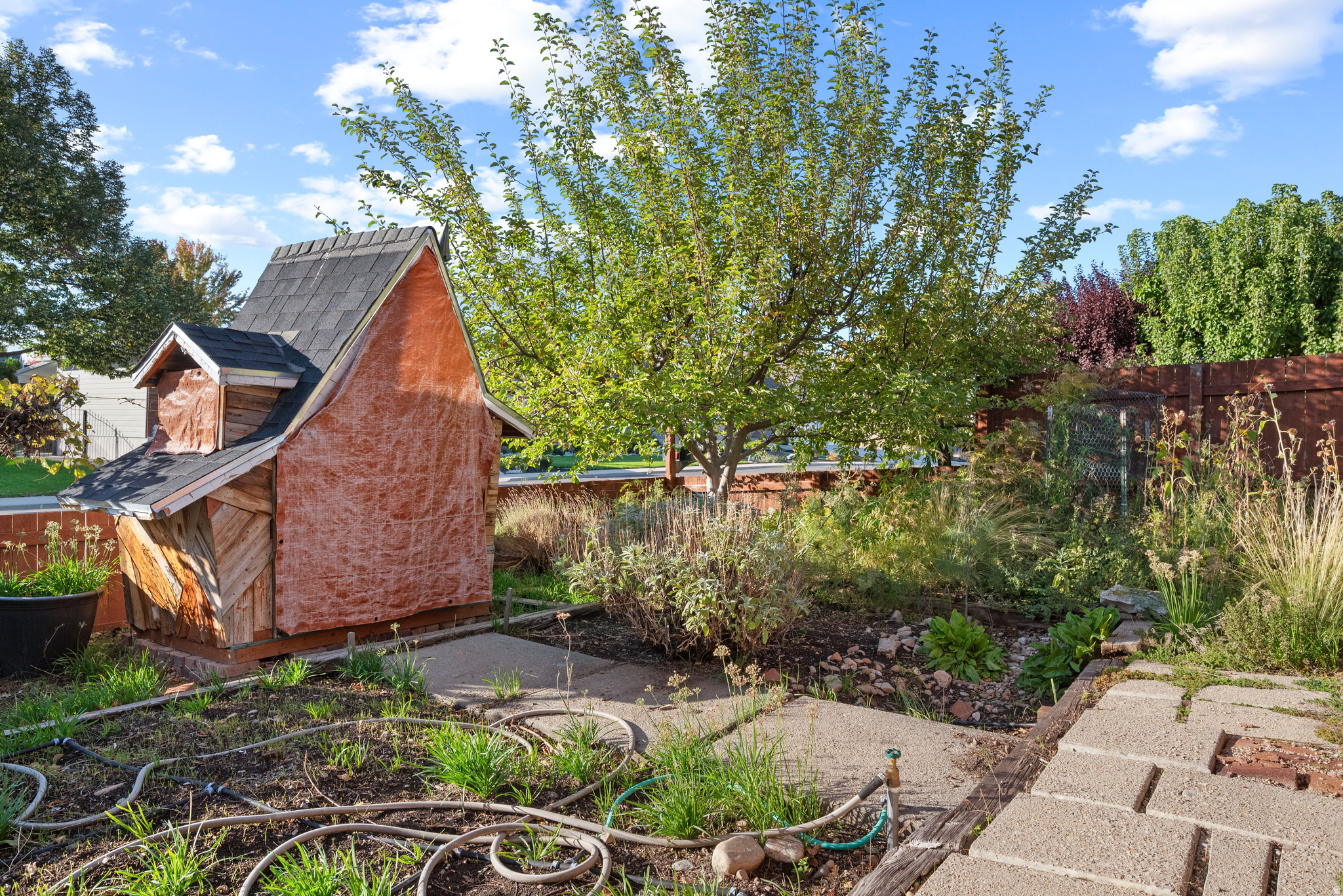 SUNSET LANE - Residential