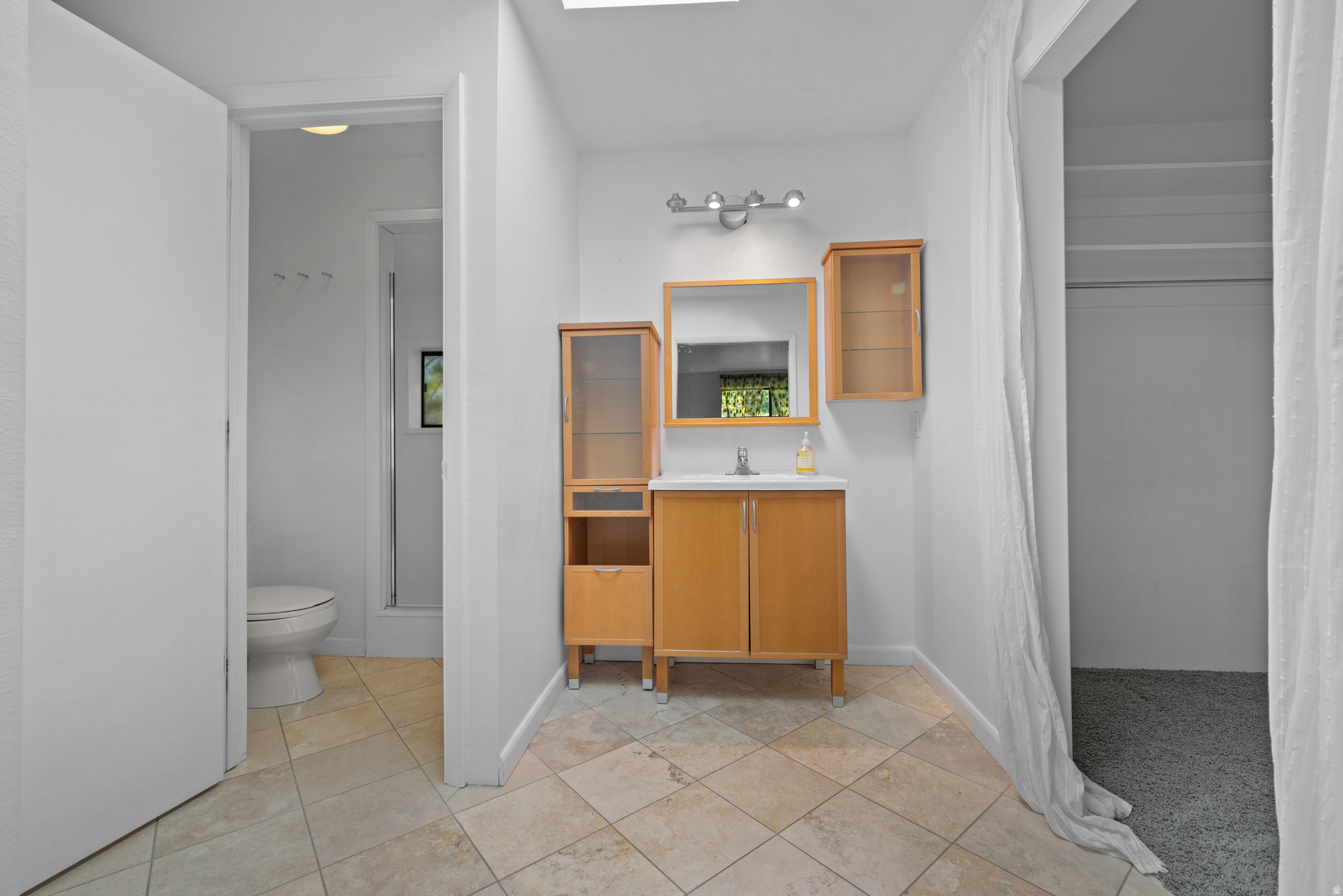 SUNSET LANE - Residential