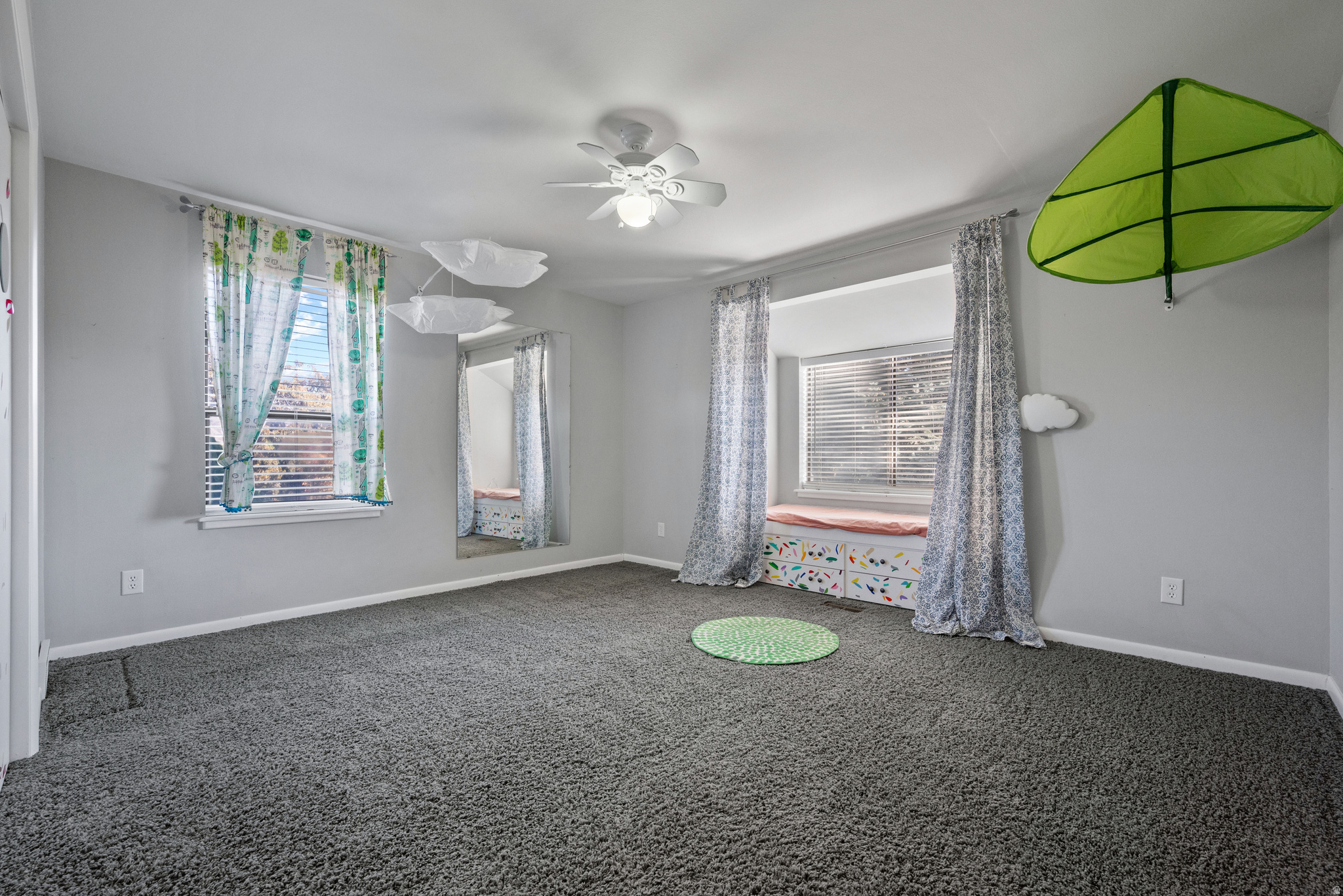 SUNSET LANE - Residential