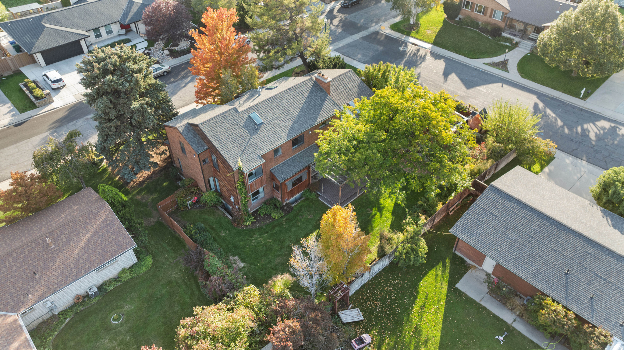 SUNSET LANE - Residential