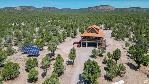 Photo of 1342 N OLD HEBRON RD, Enterprise, UT 84725 (MLS # 2152658)