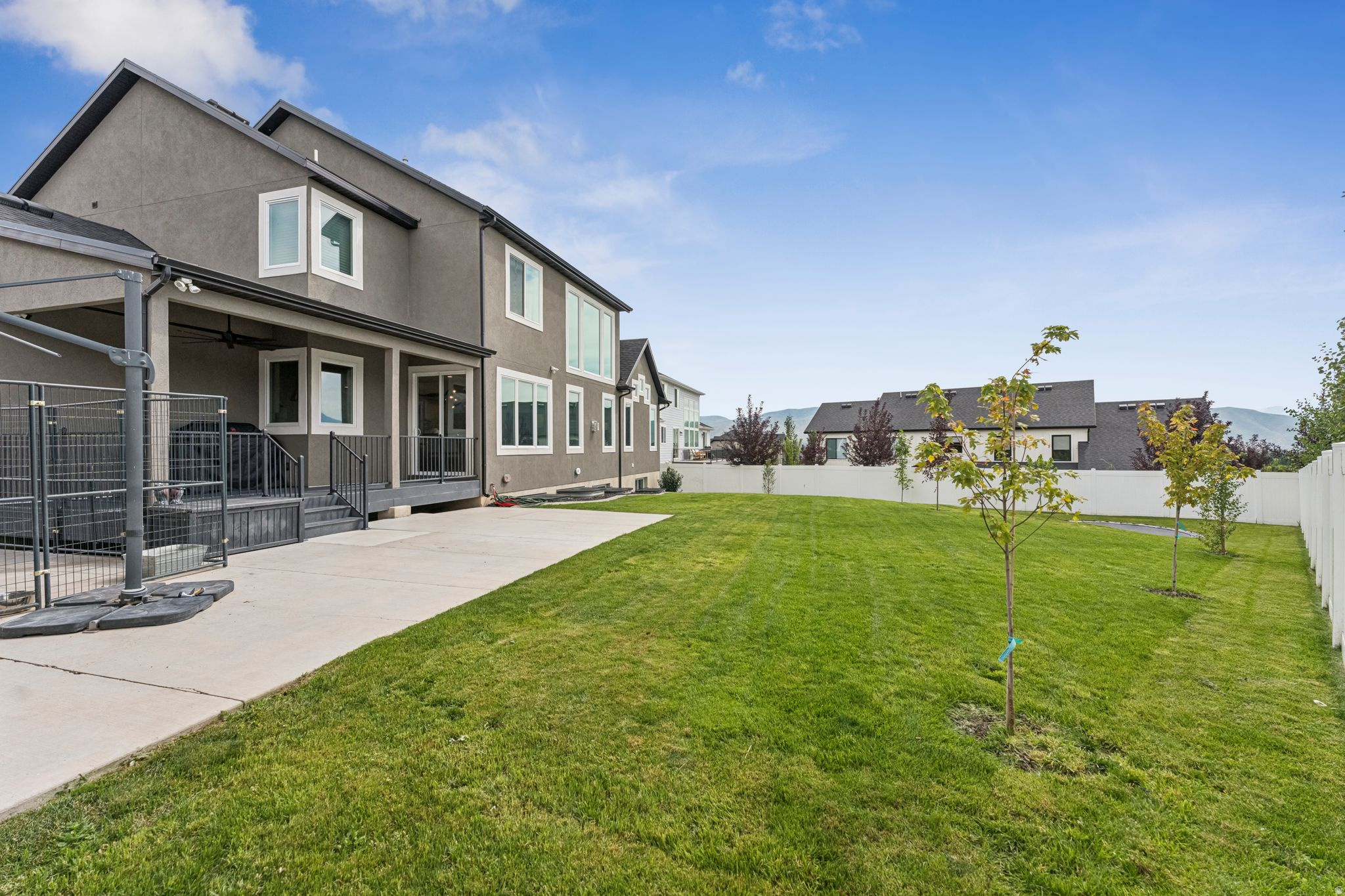 STONE CREEK - Residential