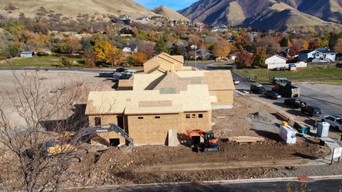 Tiny photo for 2213 E 850 S, Springville, UT 84663 (MLS # 2124655)