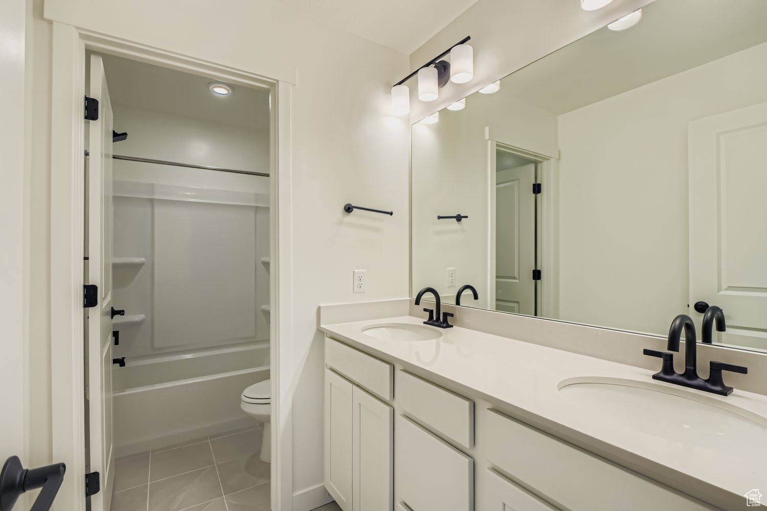 ESTATES AT PINNACLES AT EAGLE MOUNTAIN - Residential