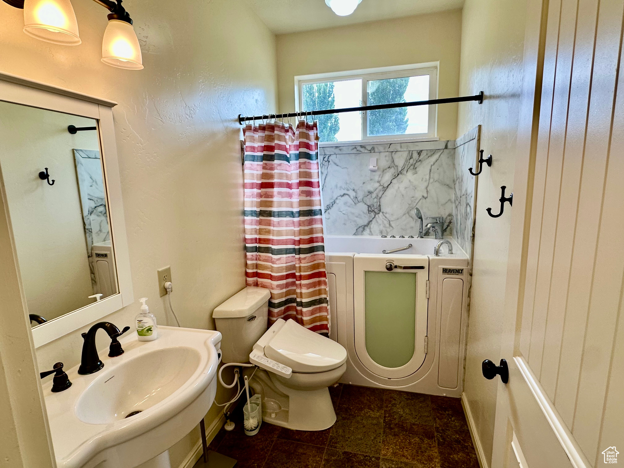 LIBERTY ESTATES - Residential