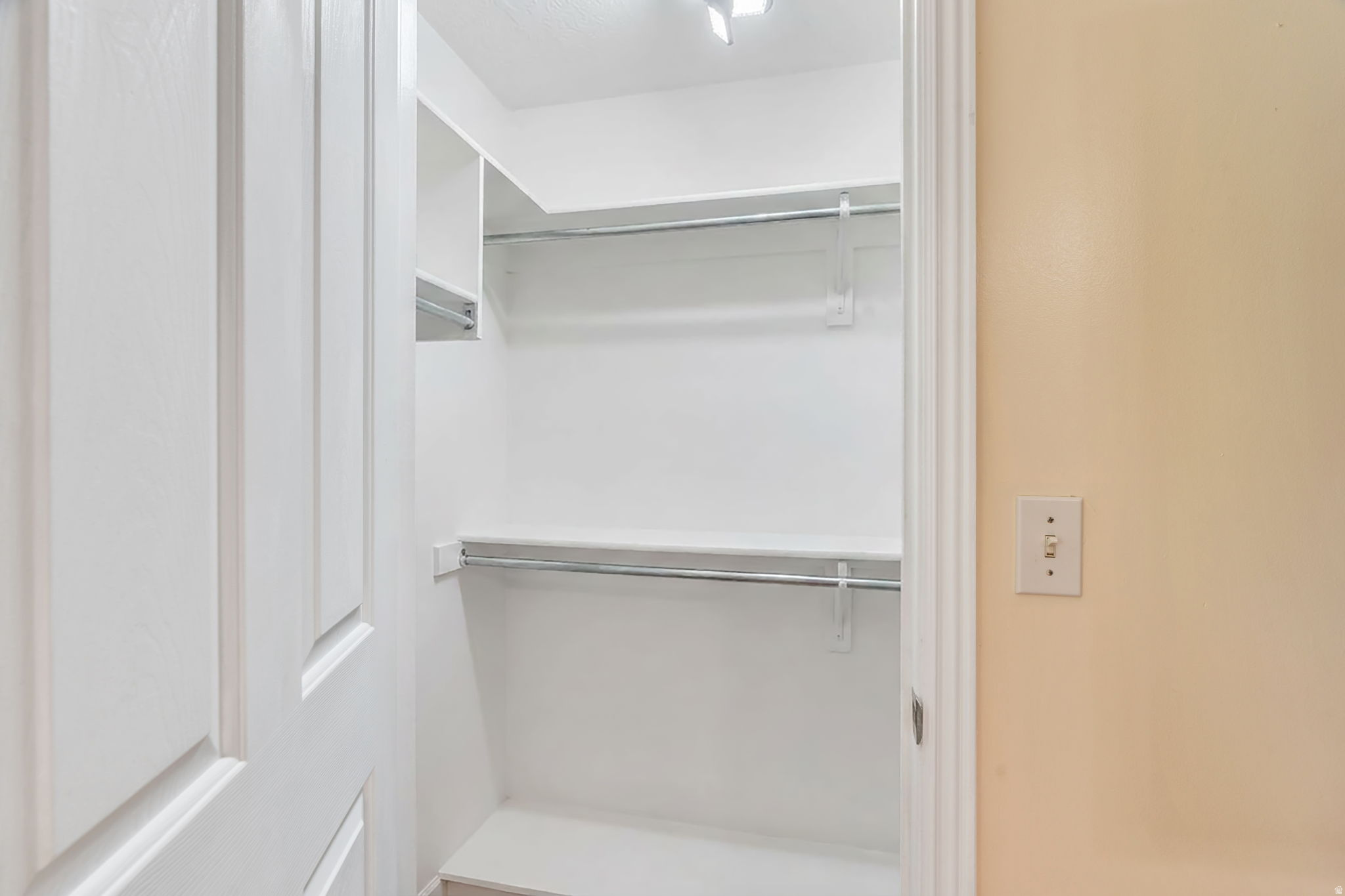 CANYON PLACE - Residential