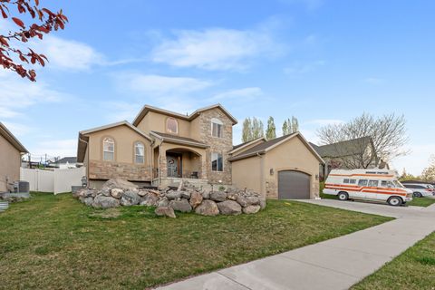 Tiny photo for 4841 W COPPER OAKS DR, Herriman, UT 84096 (MLS # 2147777)