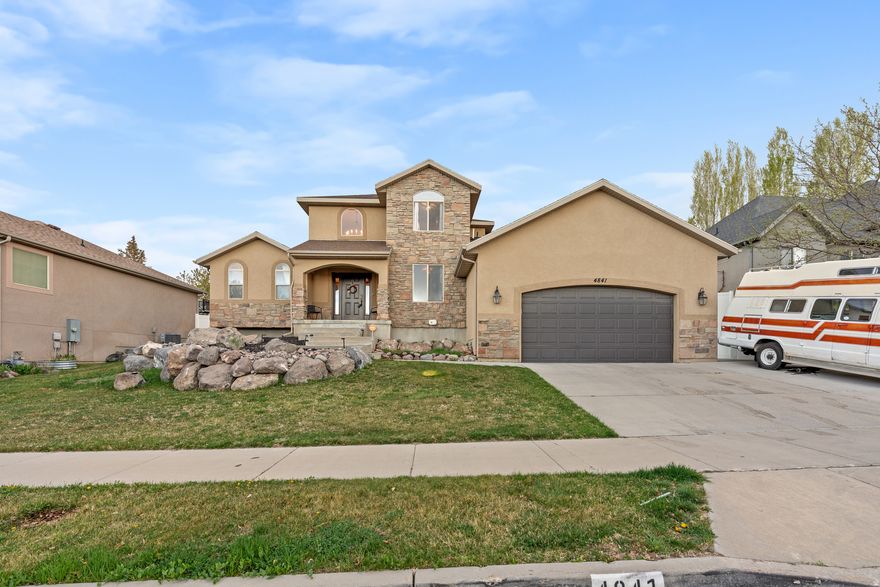 Welcome to this beautiful 5-bedroom, 3-bathroom home located in one of the most desirable areas of Herriman! Nestled in a quiet and scenic neighborhood, this home offers the perfect blend of comfort, space, and convenience. Inside you'll find a spacious and functional floor plan with plenty of room for both relaxing and entertaining. The home features five generously sized bedrooms and three full bathrooms, providing flexibility for family, guests, or a home office. Whether you're looking for space to grow or a comfortable place to call home, this Herriman gem offers the lifestyle you've been looking for.