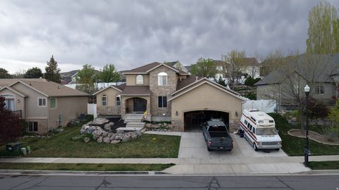 Tiny photo for 4841 W COPPER OAKS DR, Herriman, UT 84096 (MLS # 2147777)