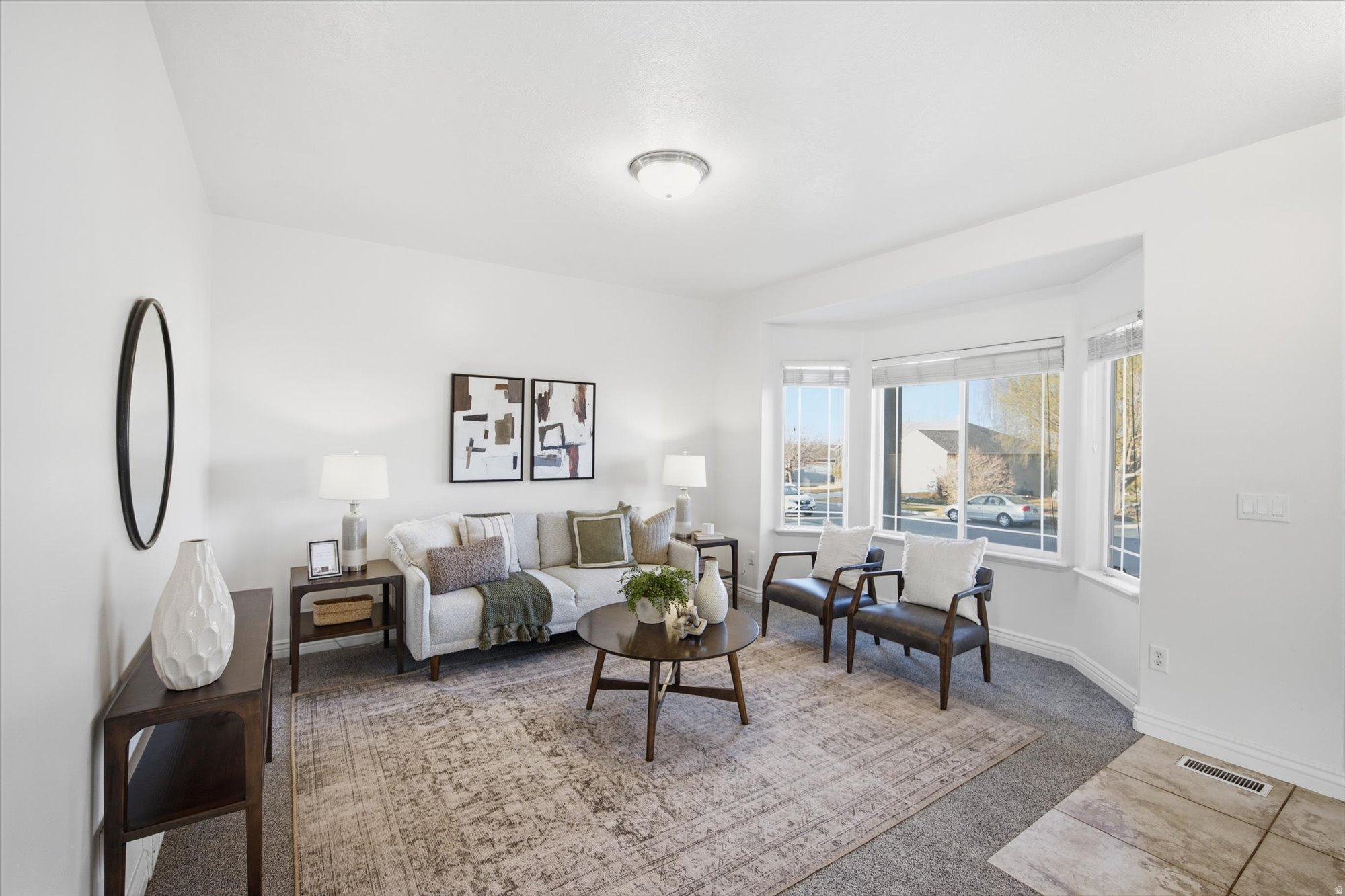 THE BENCHES - Residential