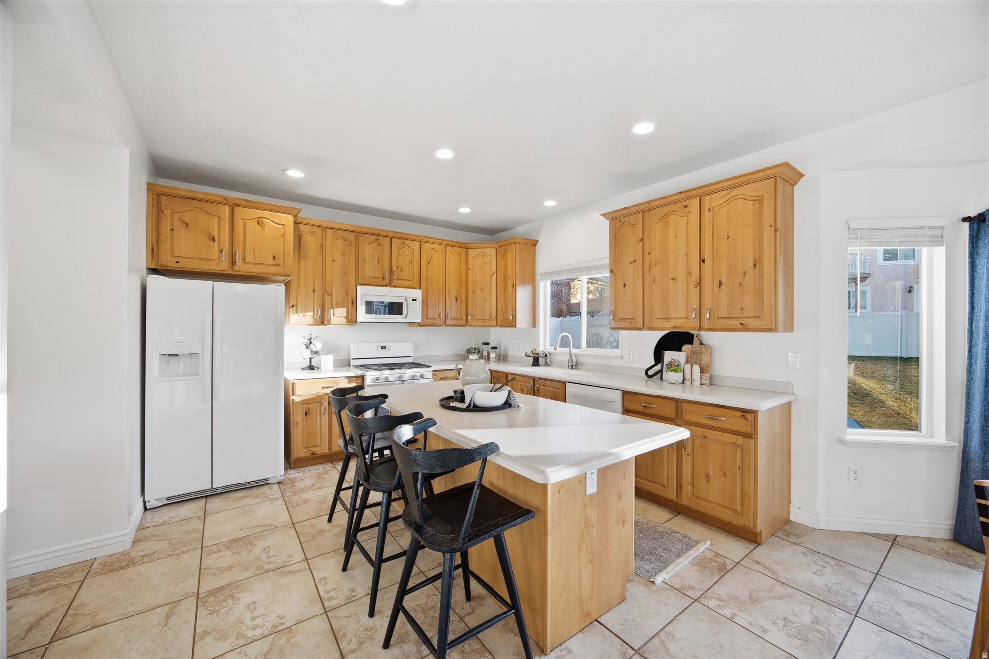 THE BENCHES - Residential