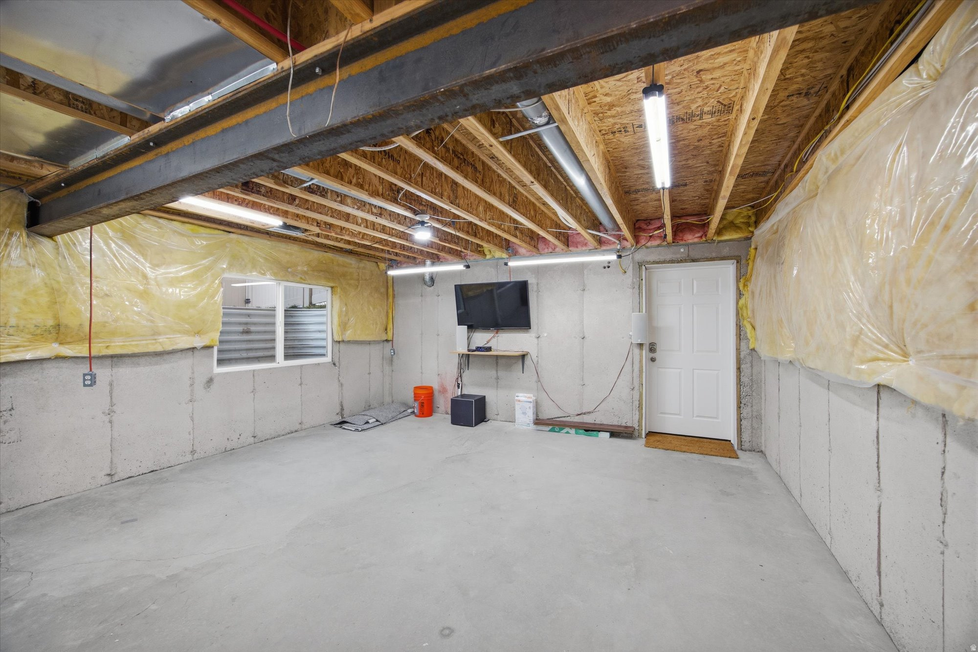 THE BENCHES - Residential