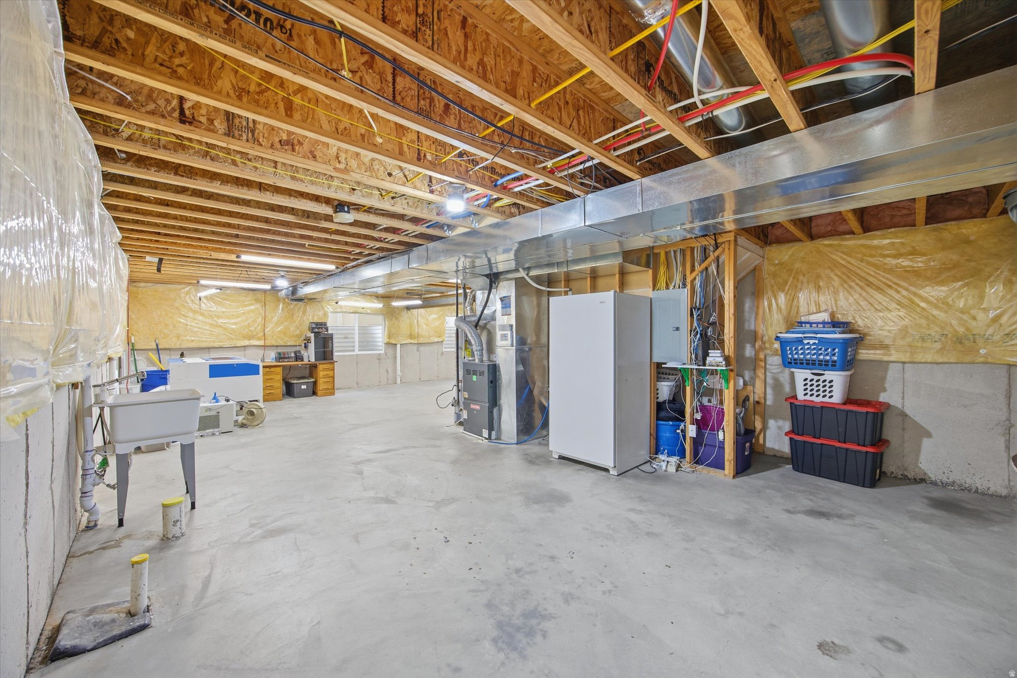 THE BENCHES - Residential