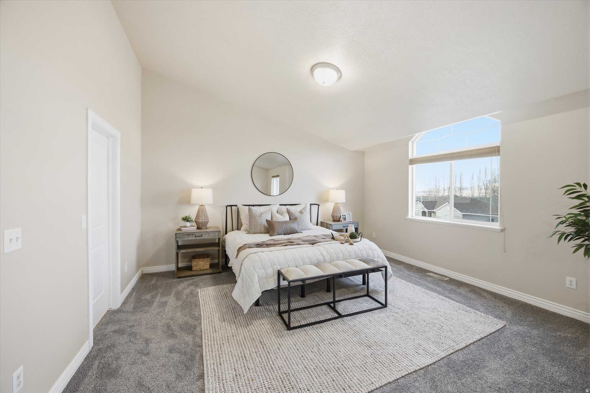 THE BENCHES - Residential