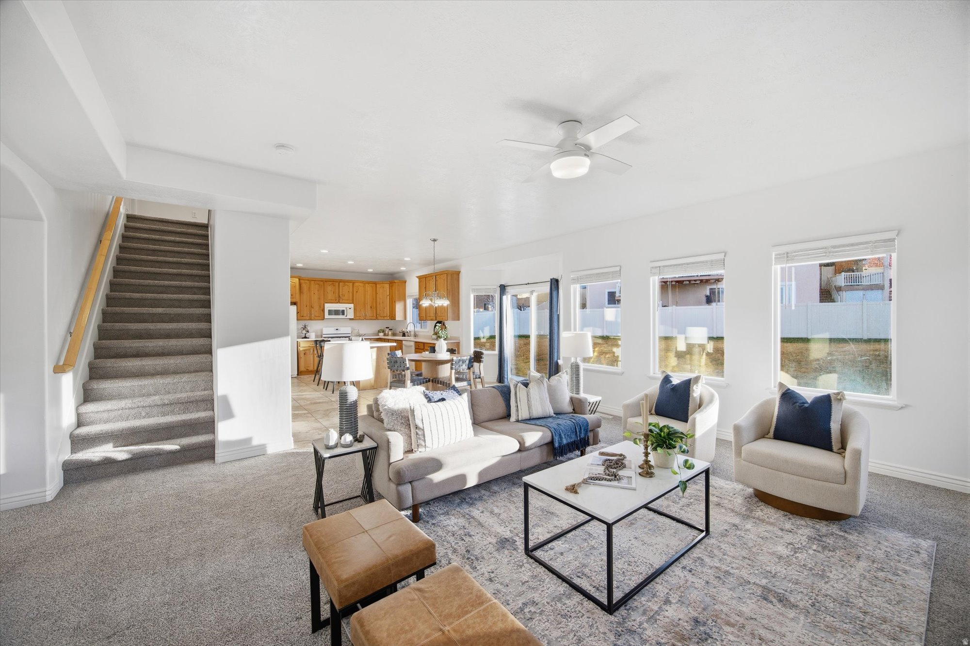 THE BENCHES - Residential