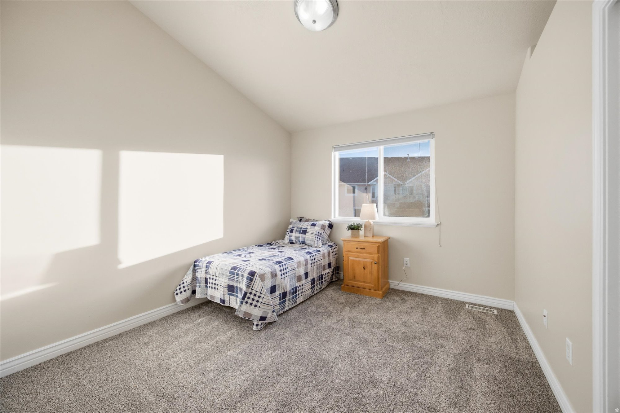 THE BENCHES - Residential