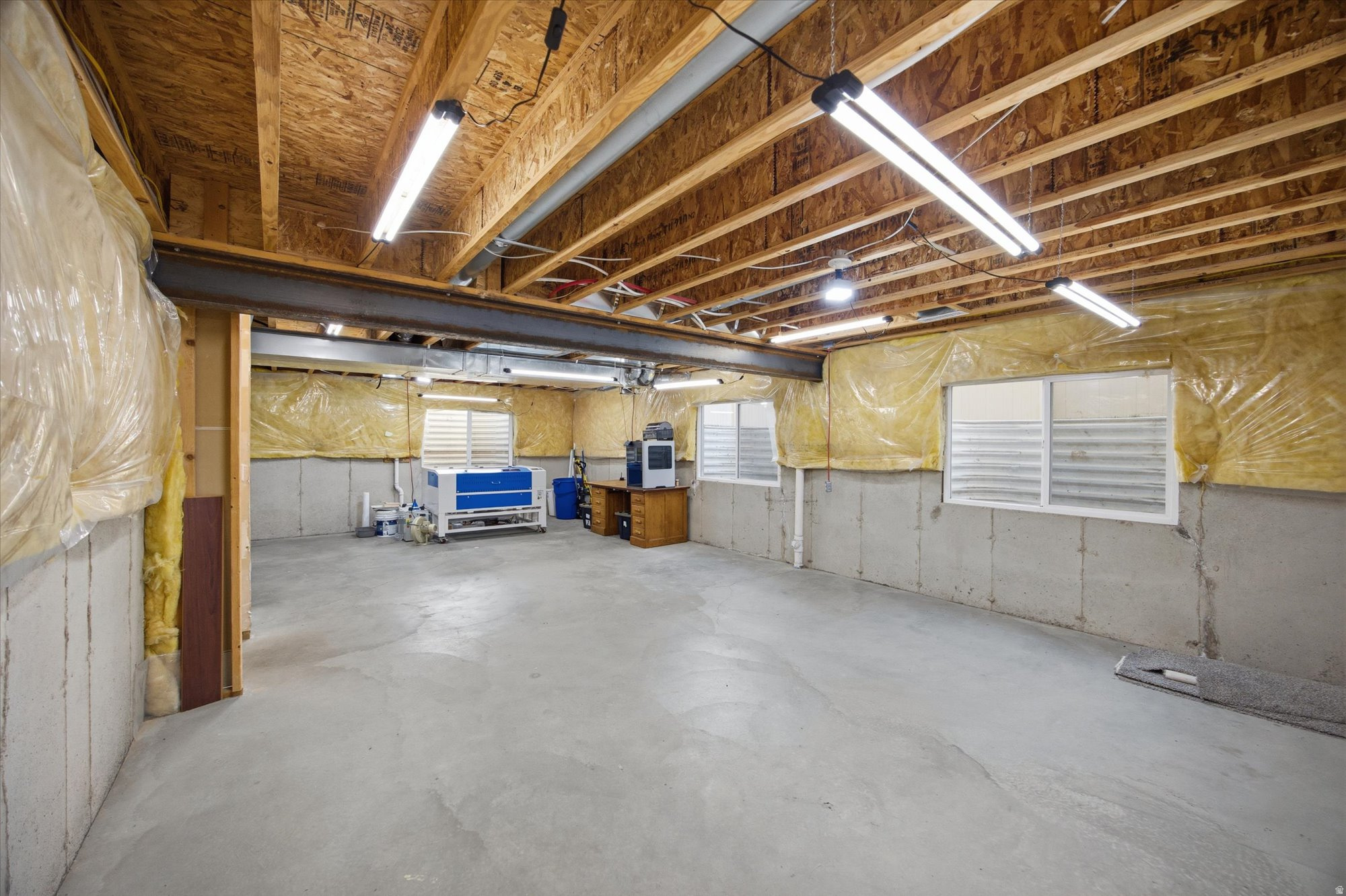 THE BENCHES - Residential