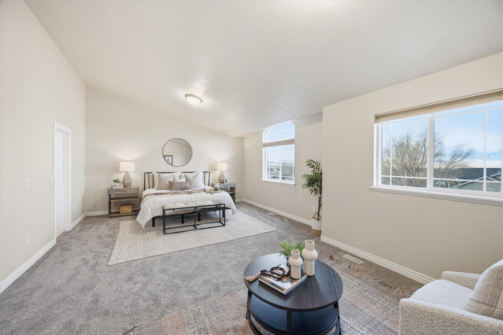 THE BENCHES - Residential