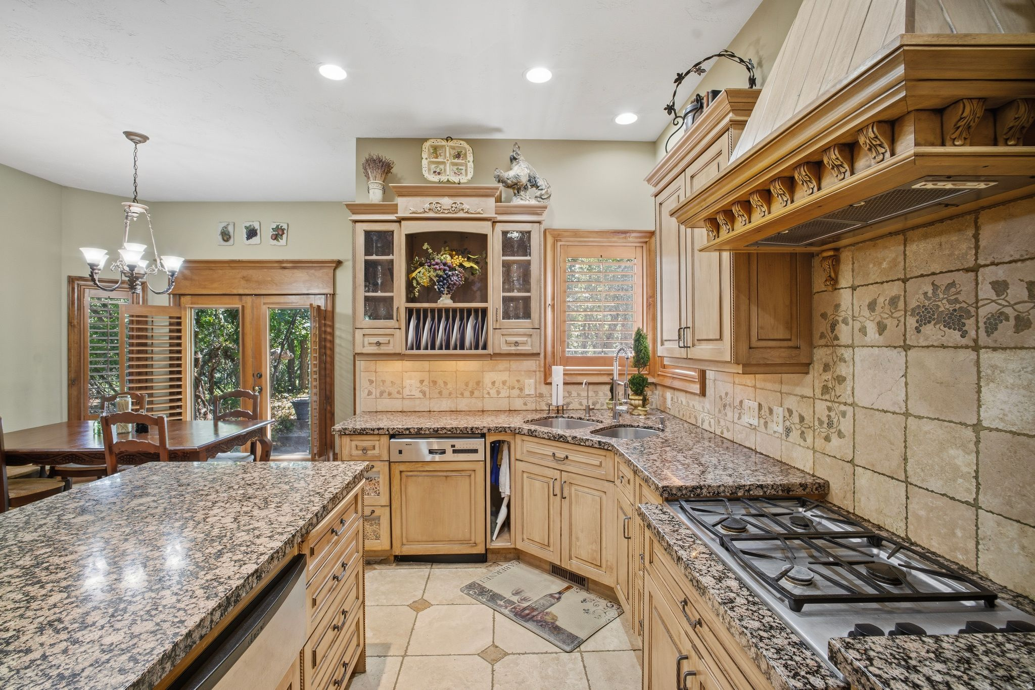 PEPPERWOOD - Residential