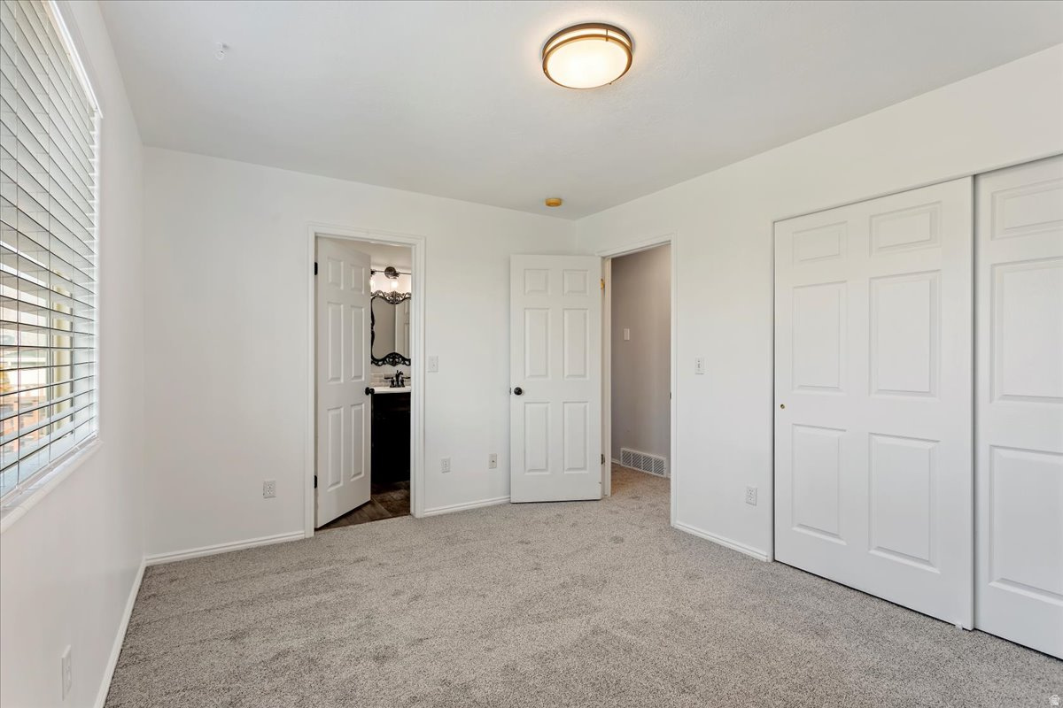 TAYLOR ESTATES - Residential