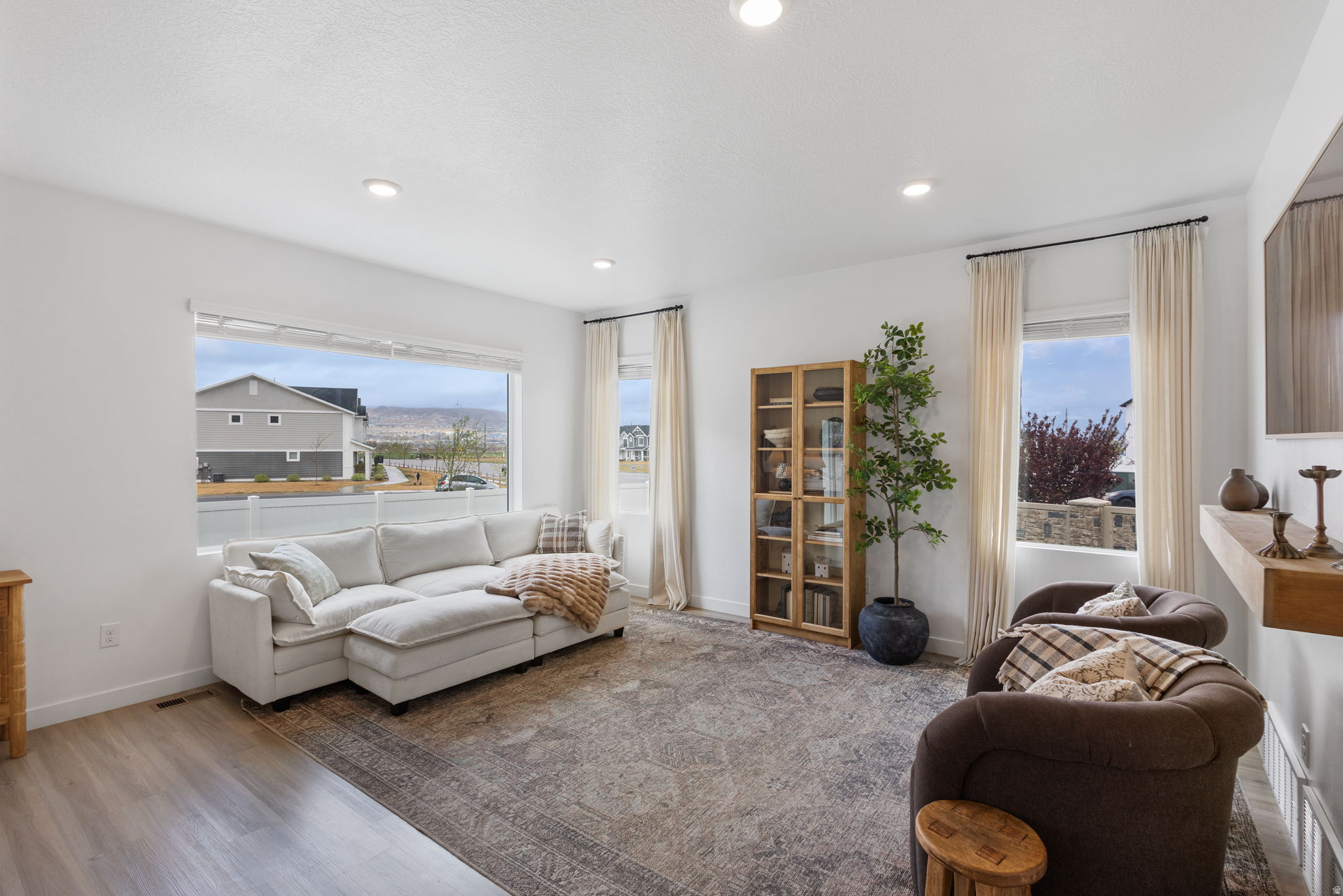 COLD SPRING RANCH - Residential