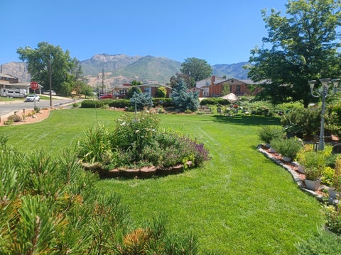 Tiny photo for 689 E LAVINA DR S, South Ogden, UT 84403 (MLS # 2176859)