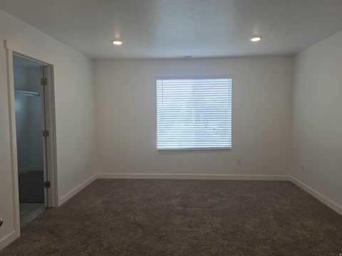 Tiny photo for 1186 E DOGWATCH DR, Saratoga Springs, UT 84045 (MLS # 2121485)