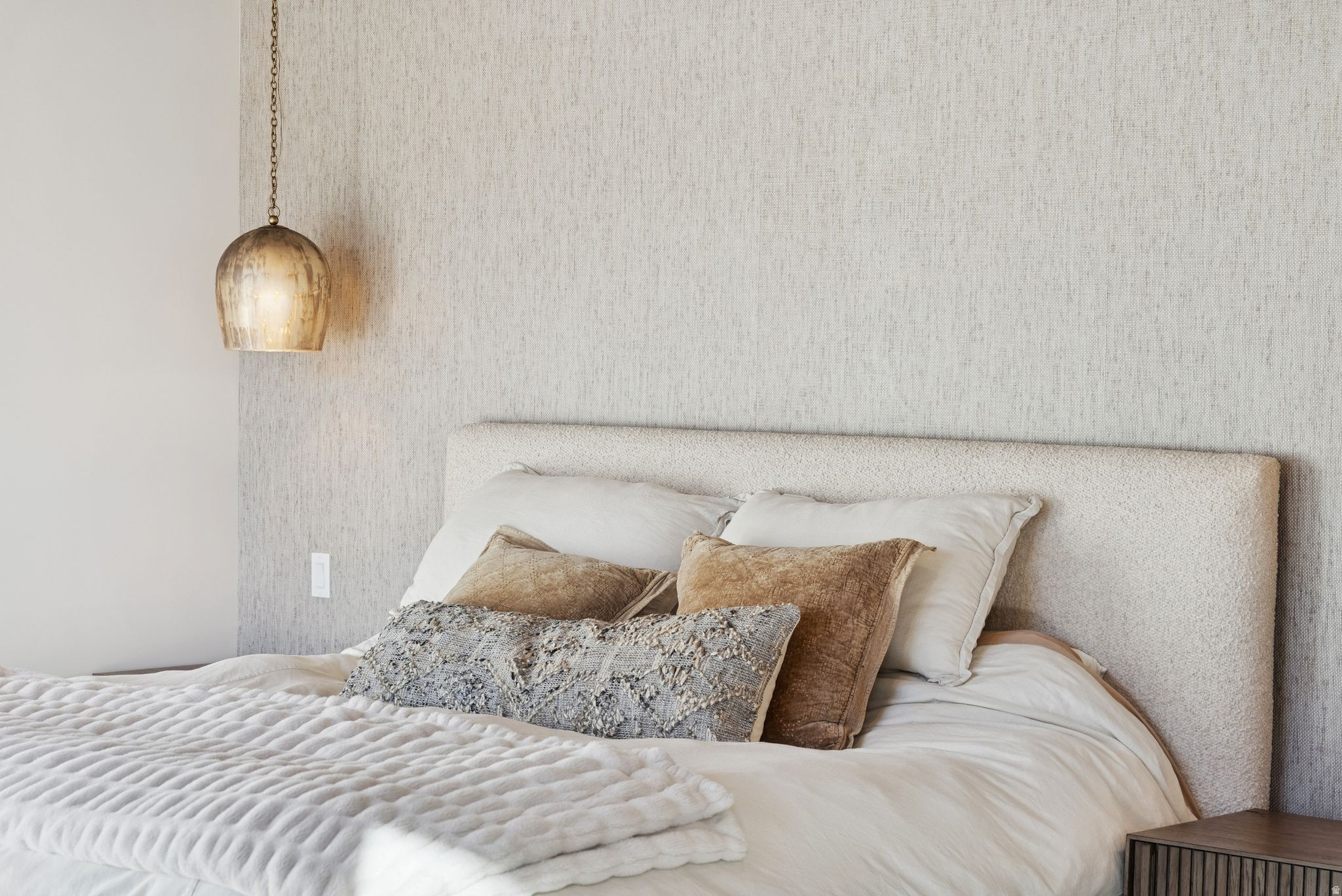 THAYNES CANYON - Residential