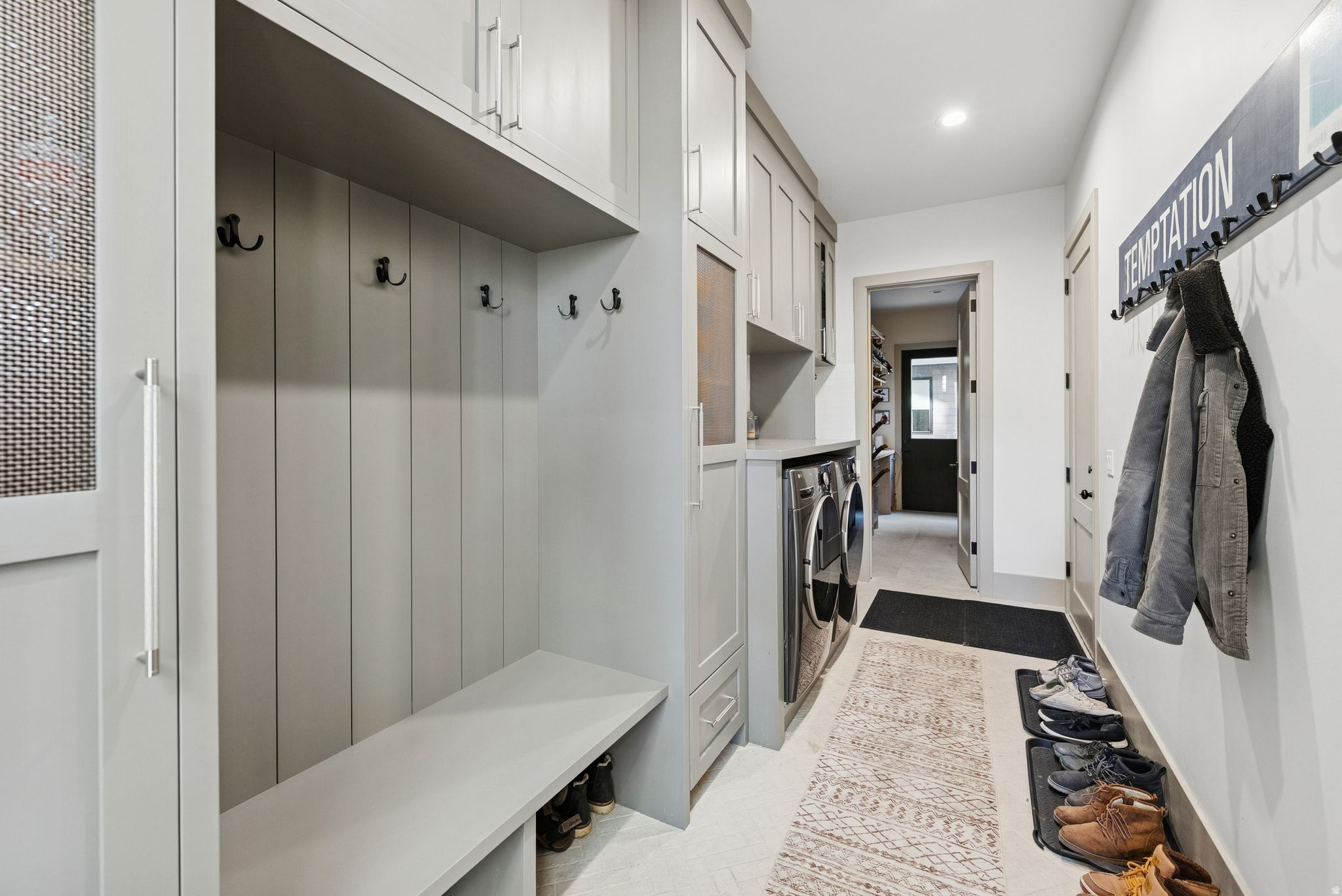 THAYNES CANYON - Residential