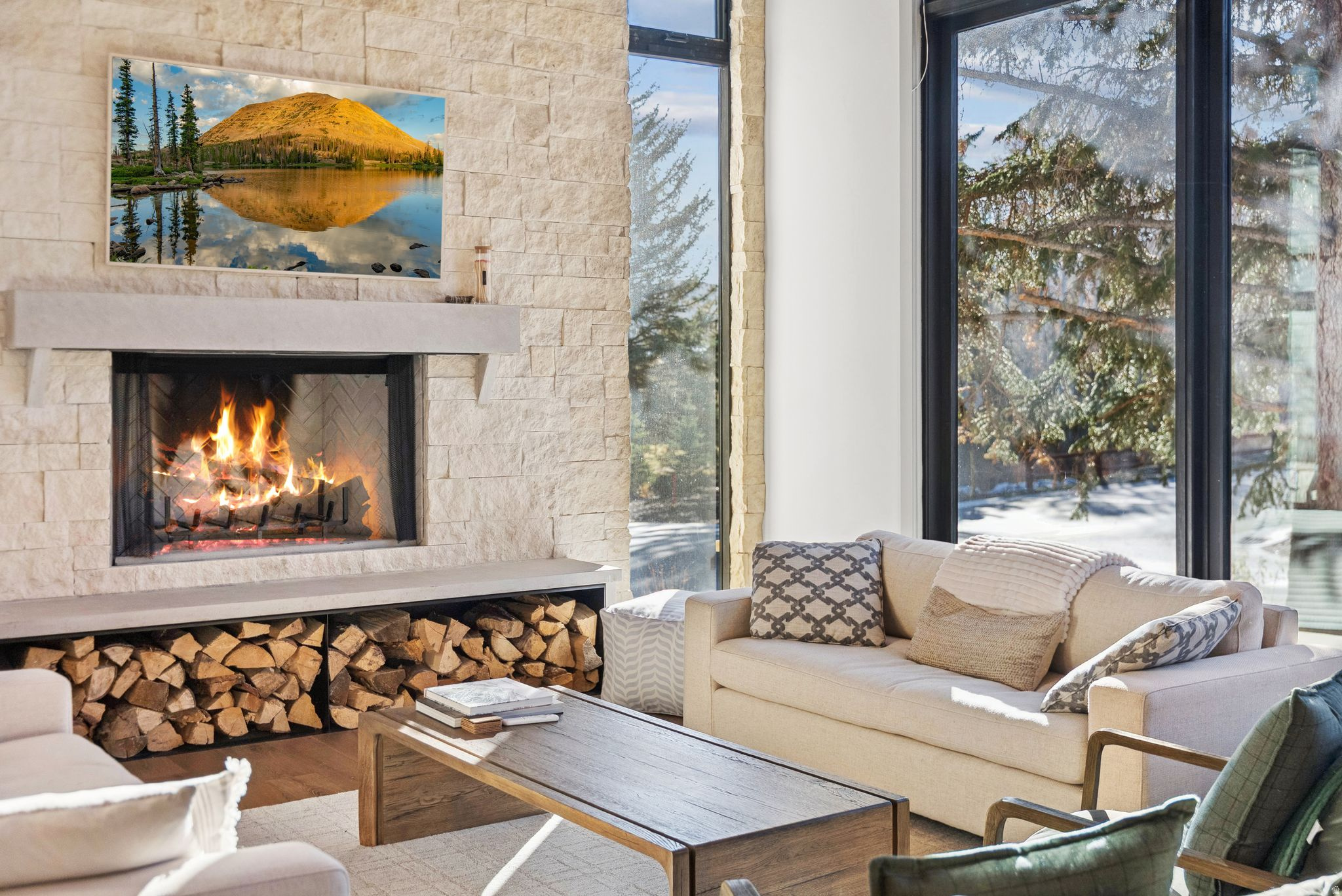 THAYNES CANYON - Residential