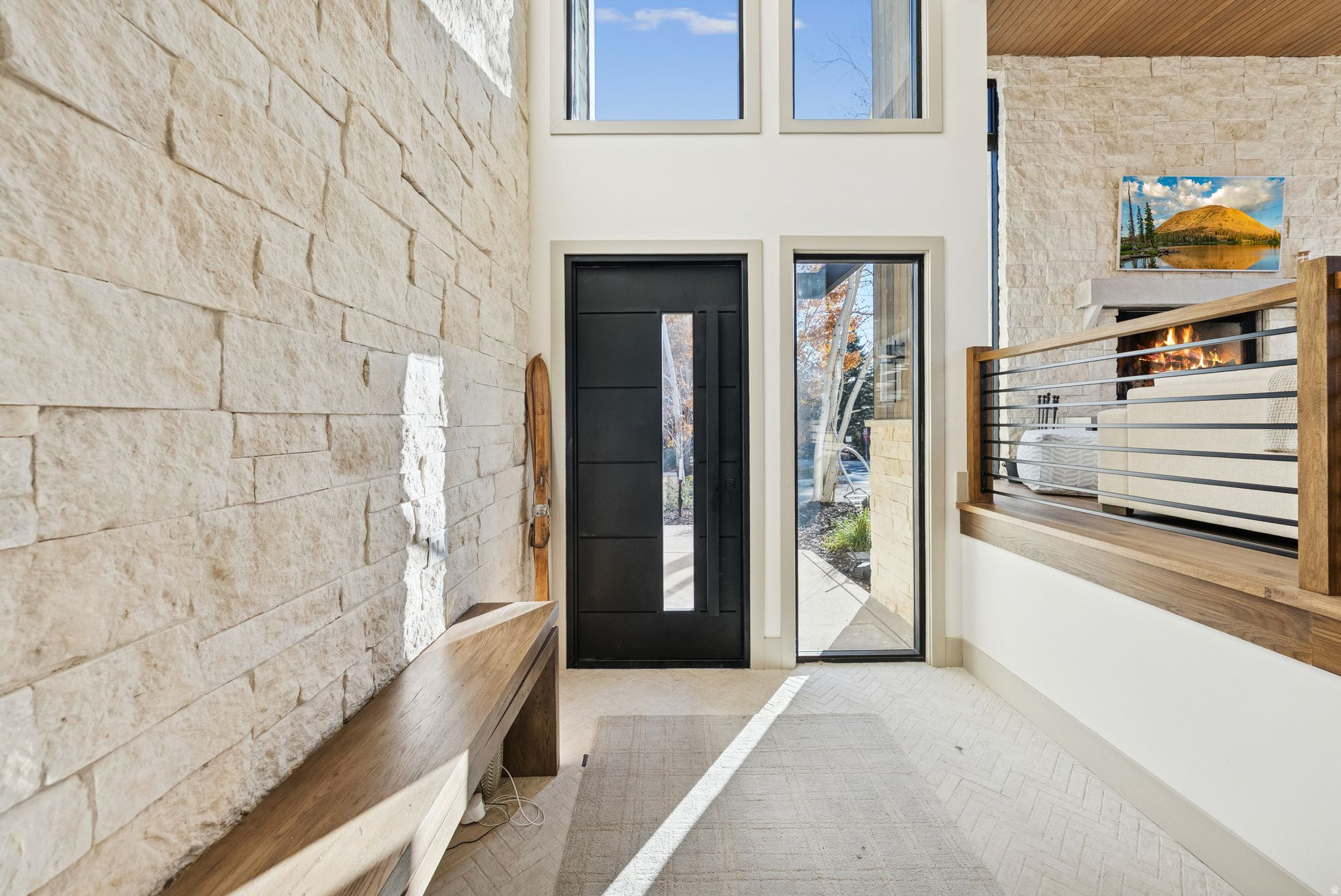 THAYNES CANYON - Residential