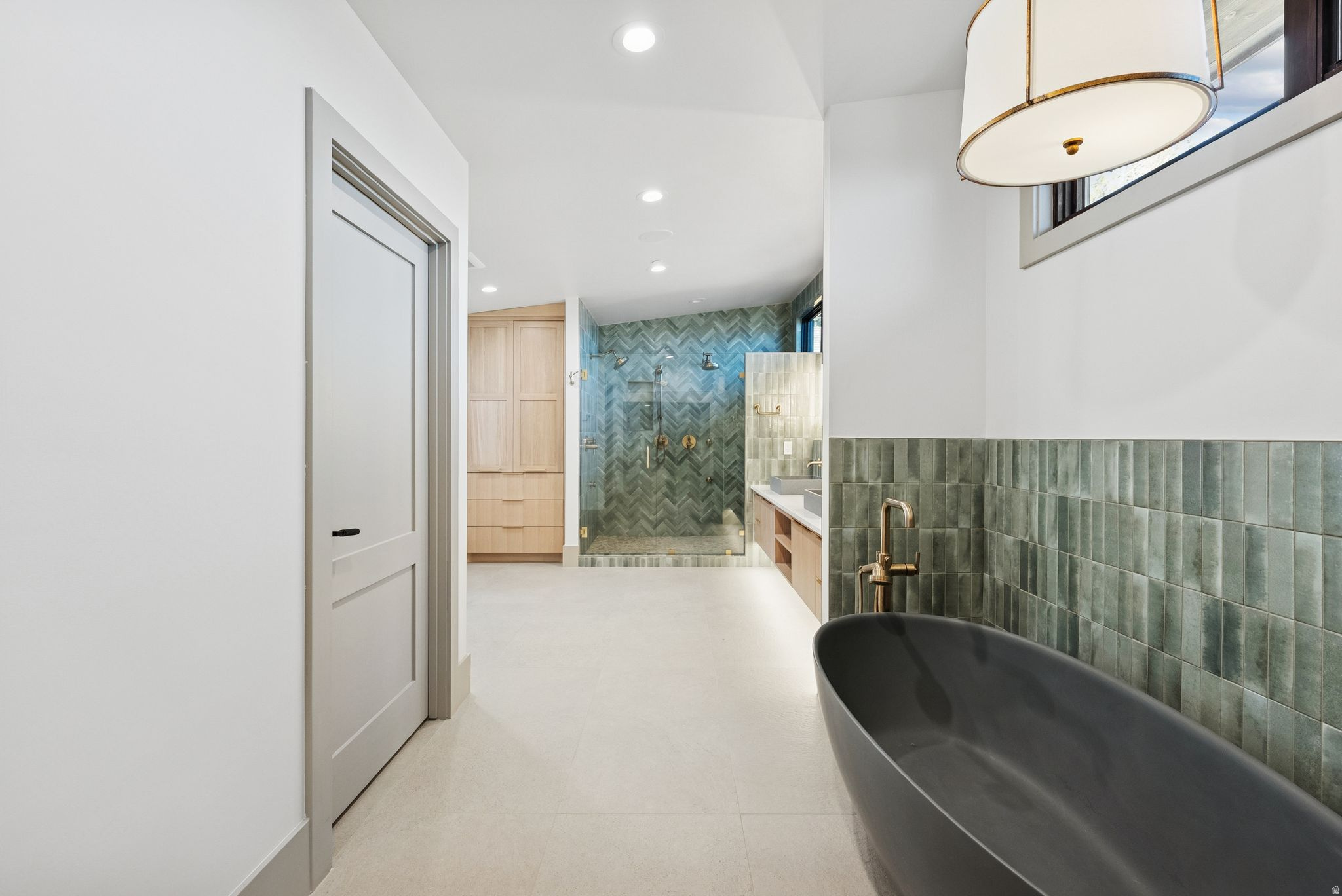 THAYNES CANYON - Residential