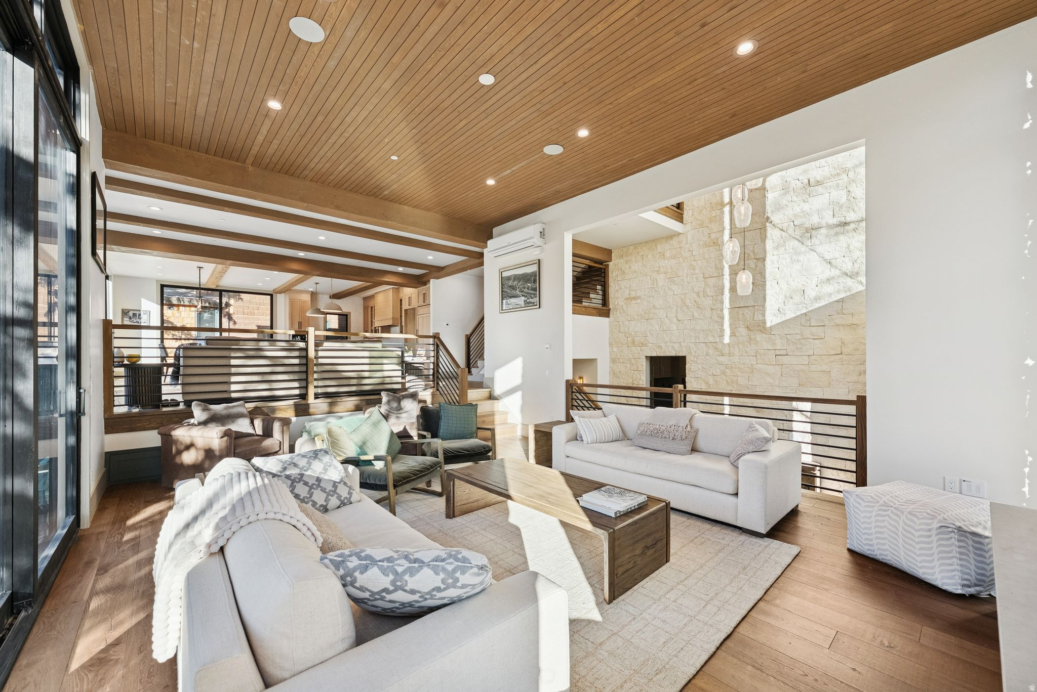 THAYNES CANYON - Residential