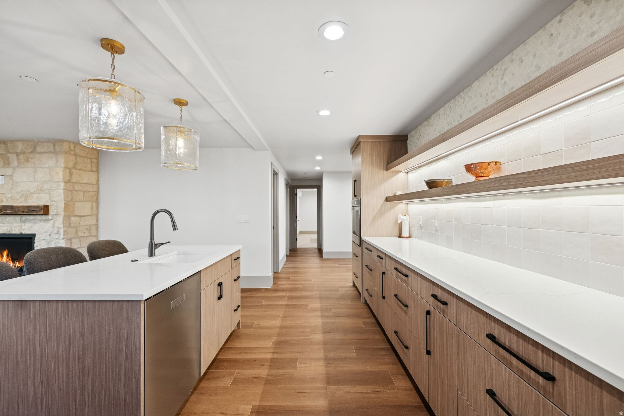 THAYNES CANYON - Residential