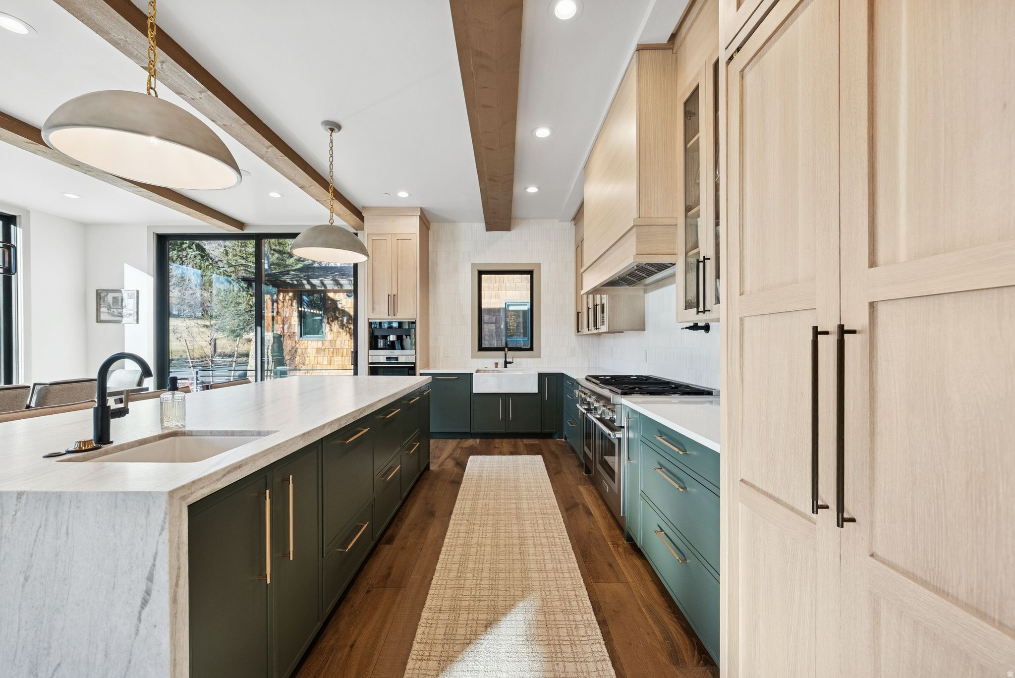 THAYNES CANYON - Residential