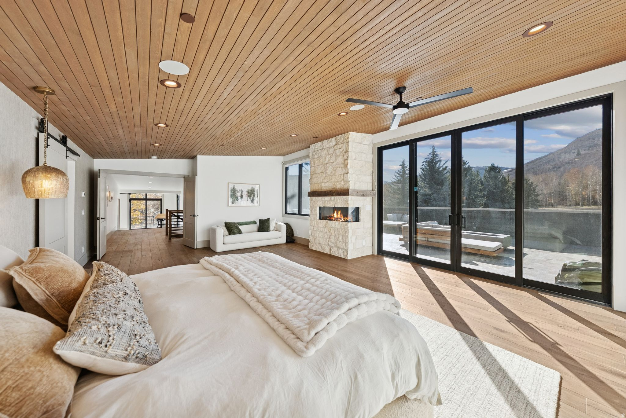 THAYNES CANYON - Residential