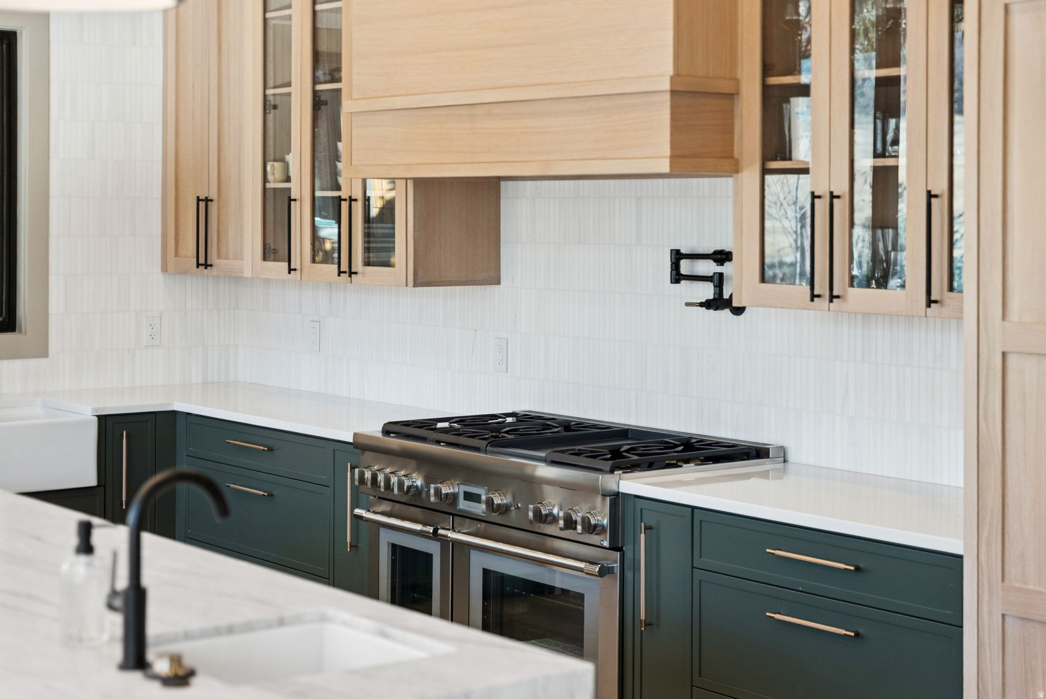 THAYNES CANYON - Residential